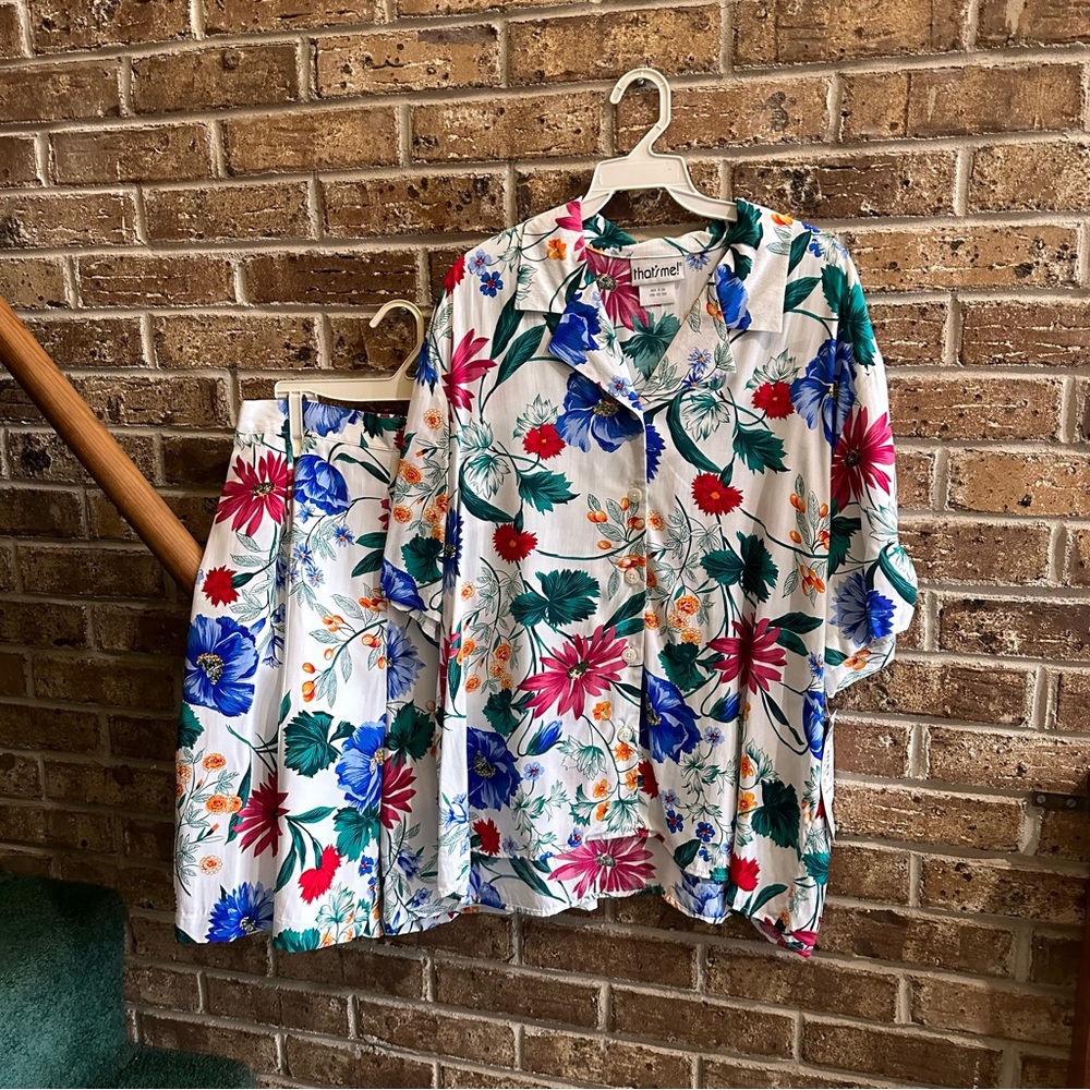 VTG 80s Floral Print Short and Shirt Set NWT